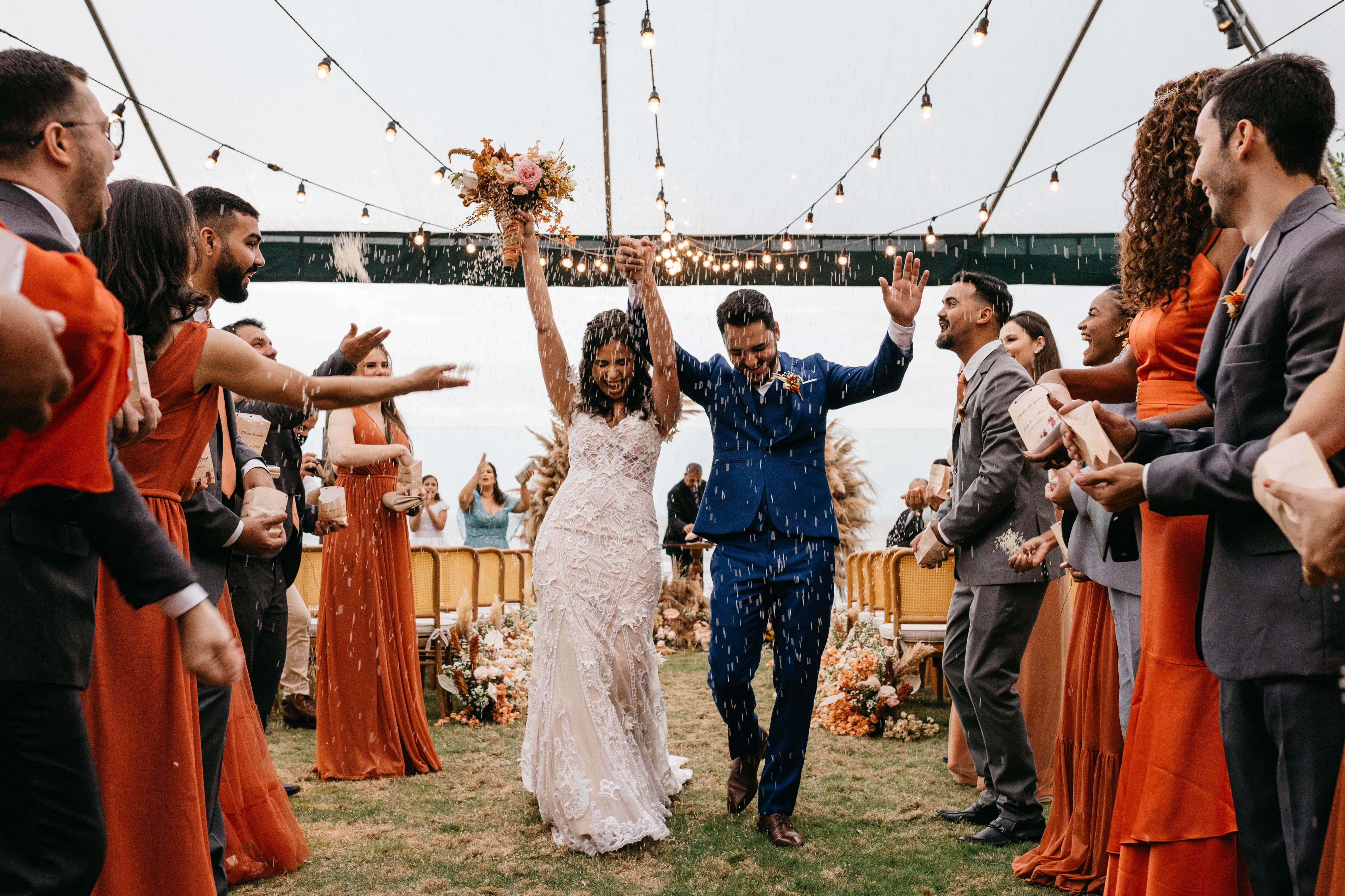 Classic white wedding styling